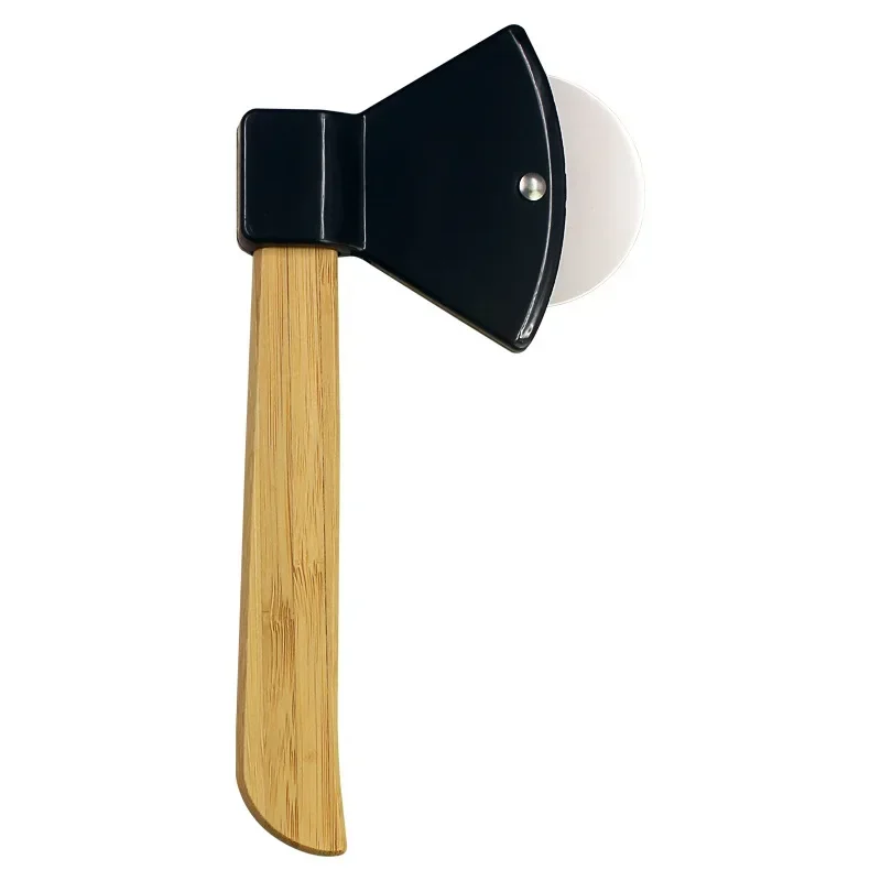 Bamboo-Handled Pizza Axe – Sharp Rotating Blade for Effortless Slicing